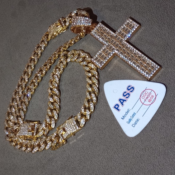 Used Blessed Cross & 24